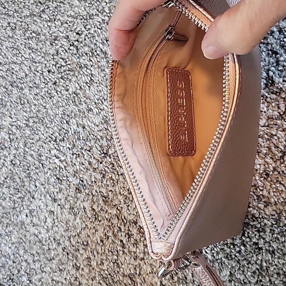 Express Wristlet - Picture 3 of 3